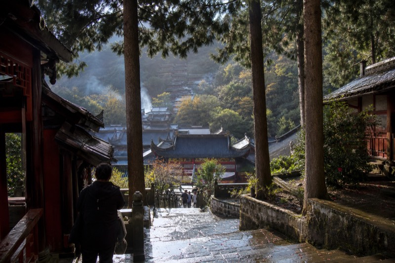Zhinan Temple Station